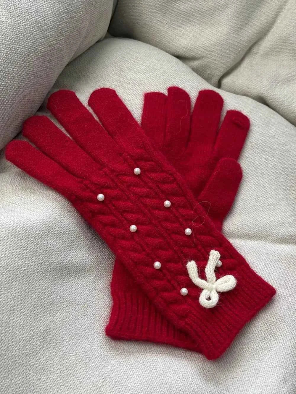 Pearl Bow Gloves