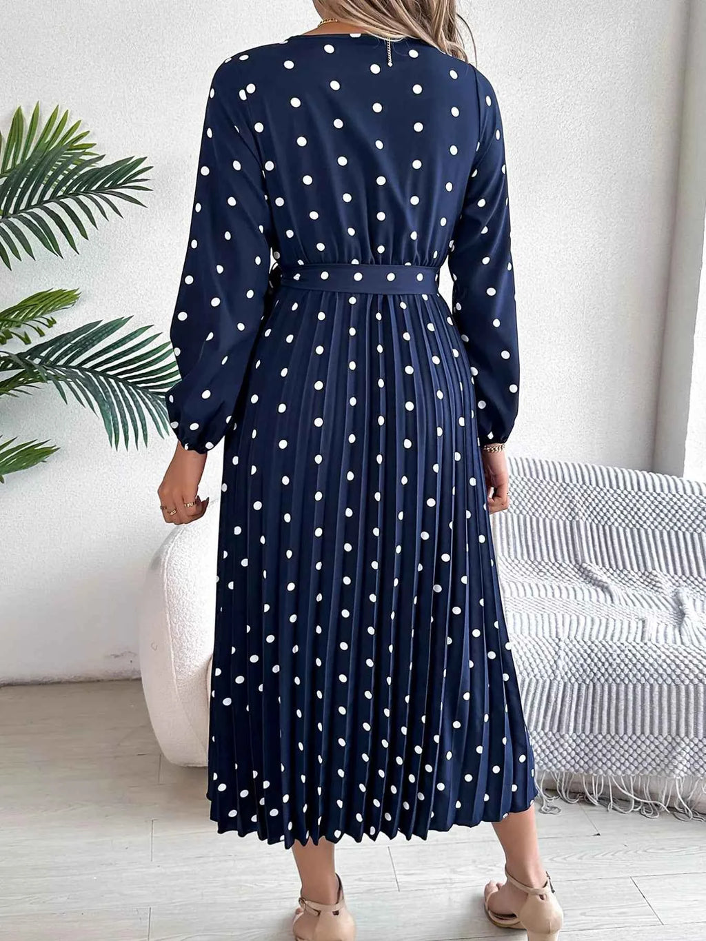 Long Sleeve Midi Pleated Dress