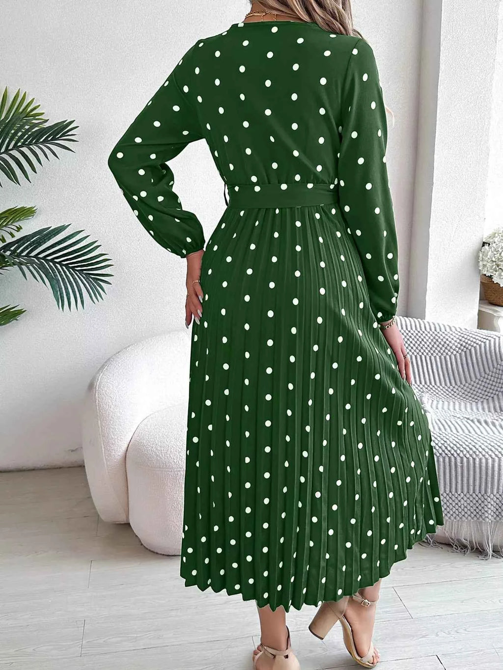 Long Sleeve Midi Pleated Dress